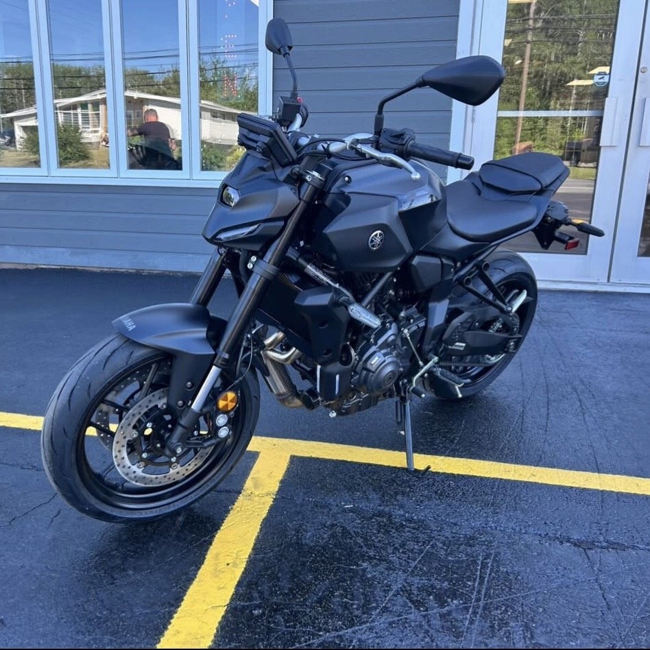 2026 Yamaha MT 07 Matte Raven Black