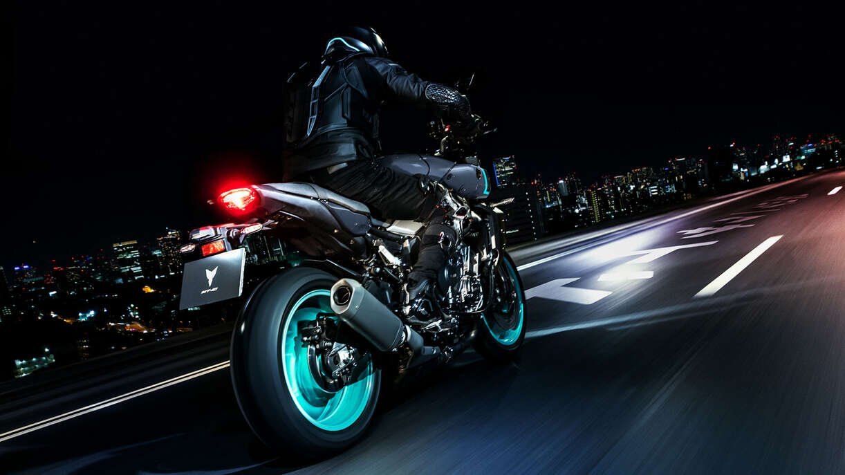 2024 Yamaha MT 10 Midnight Cyan