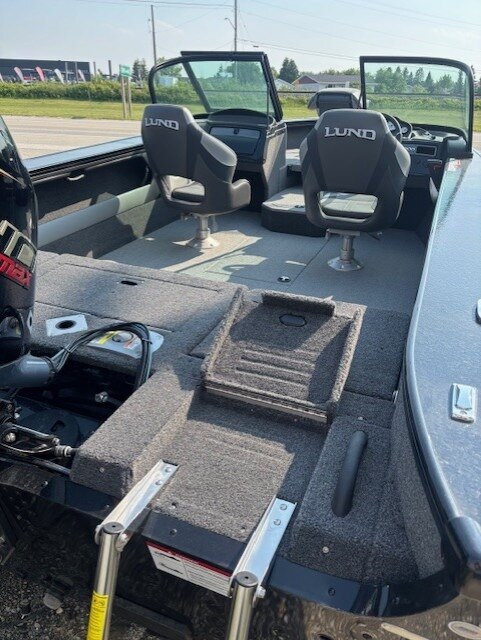 2025 Lund 1875 Crossover XS Sport