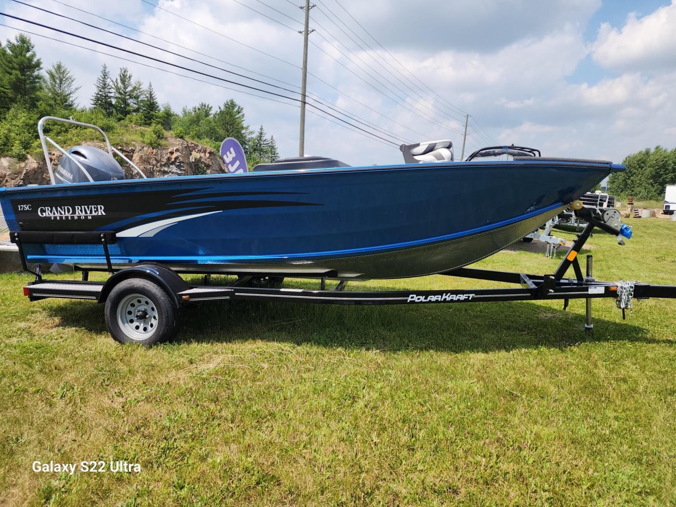 2023 Grand river 17 SC