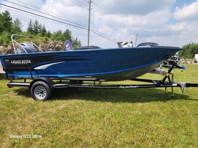 2023 Grand river 17 SC