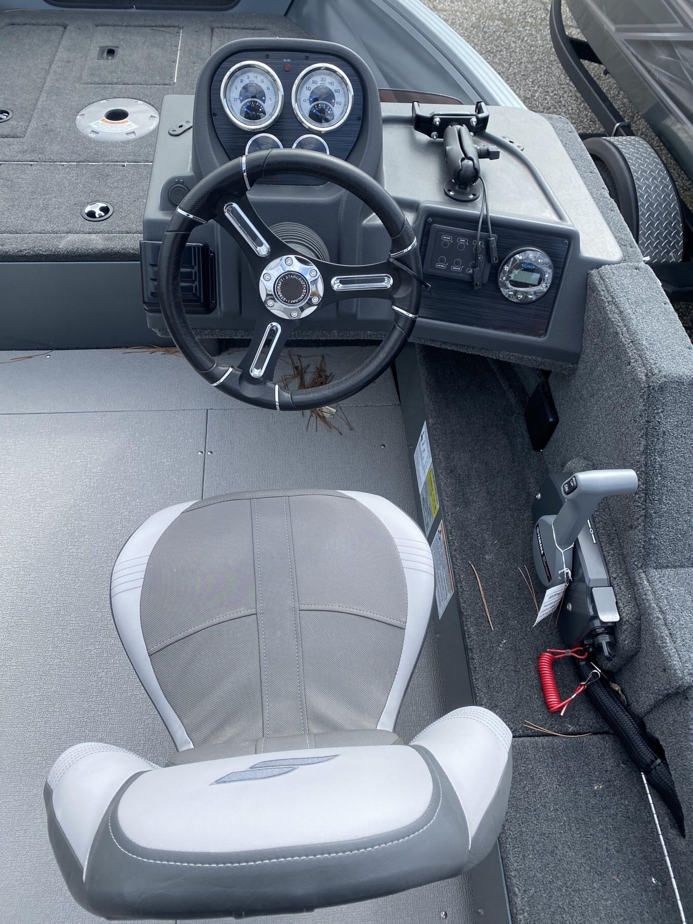 2023 NEW NON CURRENT STARCRAFT STORM 176 SC POWERED BY 115HP YAMAHA VMAX SHO CLEARANCE PRICE $41995 ALL IN PRICE PLUS TAX AND LICENSE!!