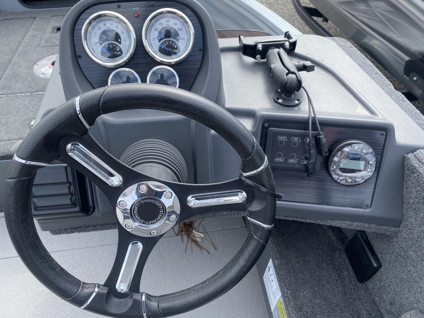 2023 NEW NON CURRENT STARCRAFT STORM 176 SC POWERED BY 115HP YAMAHA VMAX SHO CLEARANCE PRICE $41995 ALL IN PRICE PLUS TAX AND LICENSE!!