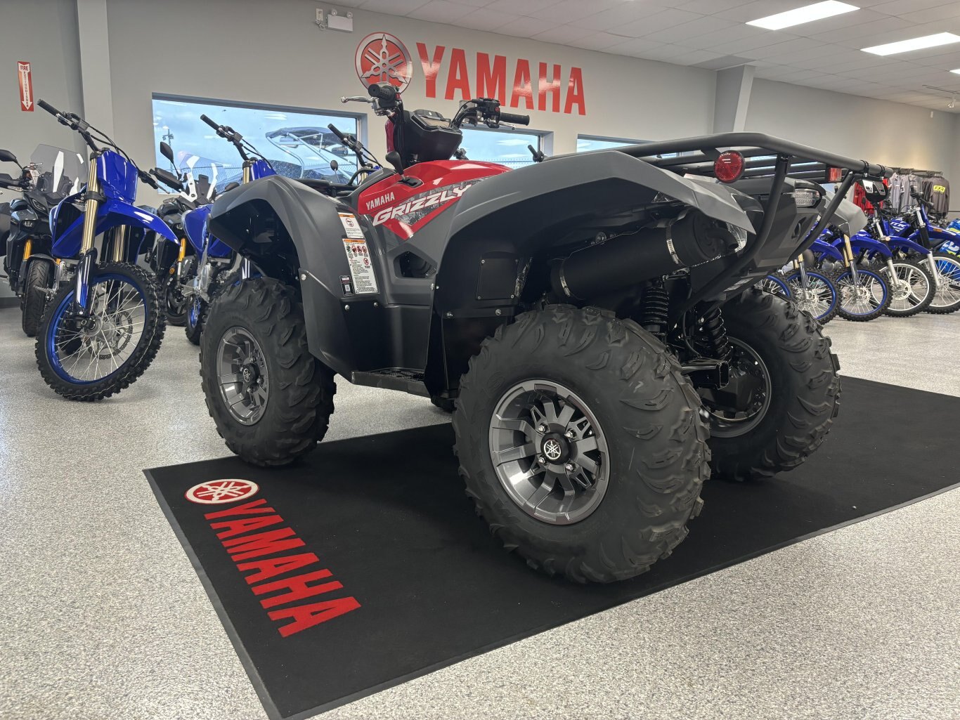 2025 YAMAHA GRIZZLY EPS. $1000 CASH REBATE OR CHOOSE FINANCING STARTING AT 0.99% !