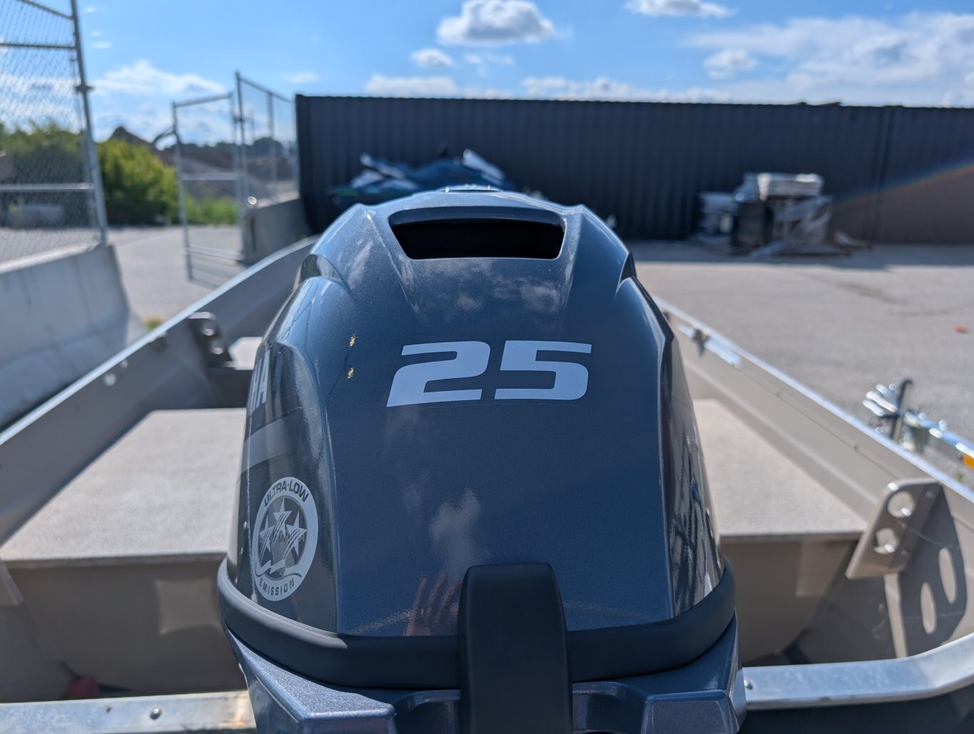 2025 YAMAHA 25HP, ELECTRIC START, POWER TRIM /TILT, ADVANCED TROLL CONTROL, VOYAGER 16TL DEEP V LIVEWELL, BILGE PUMP, ROD HOLDERS,TRAILER $15995 FOR PACKAGE!