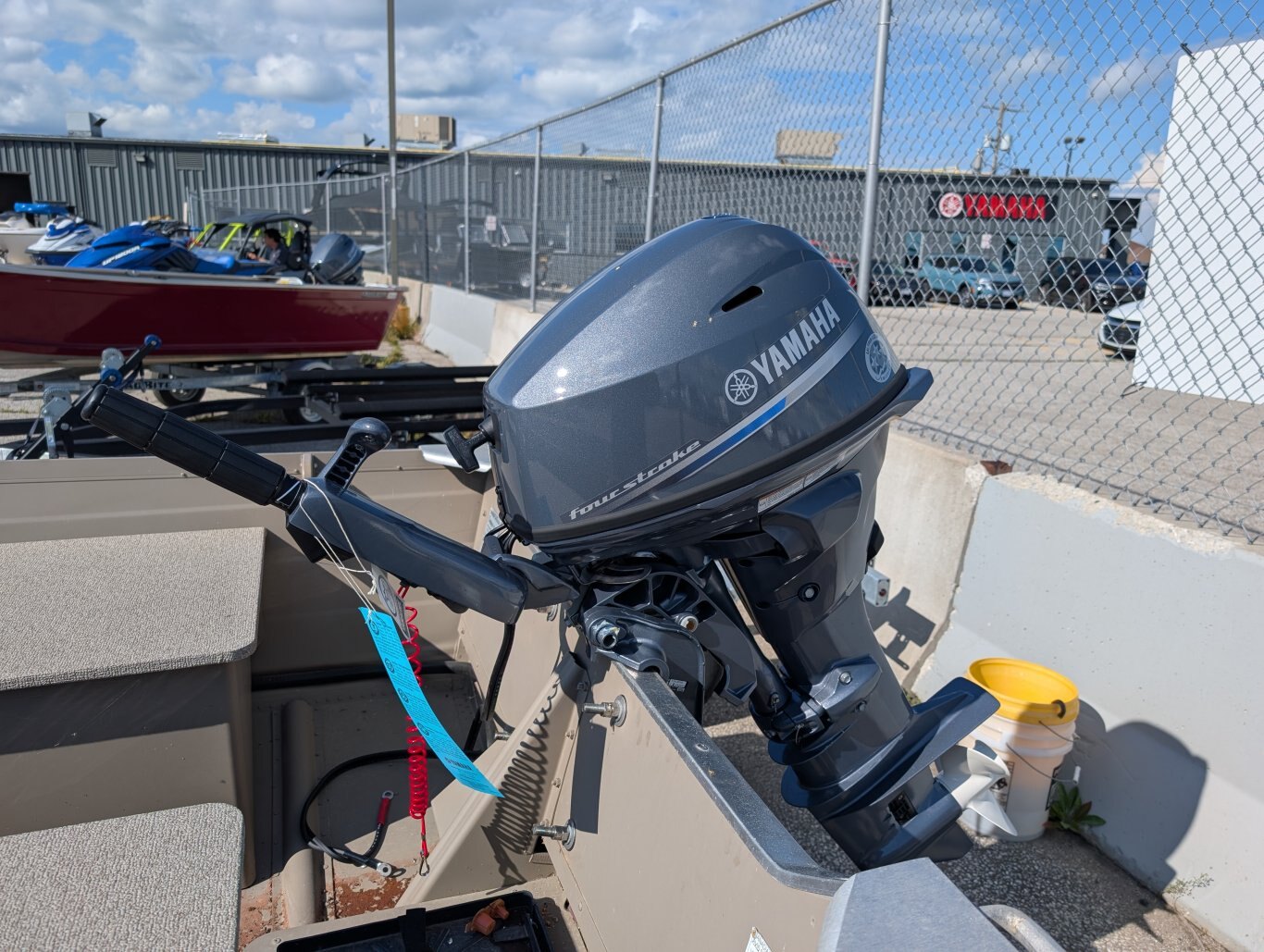 2025 YAMAHA 25HP, ELECTRIC START, POWER TRIM /TILT, ADVANCED TROLL CONTROL, VOYAGER 16TL DEEP V LIVEWELL, BILGE PUMP, ROD HOLDERS,TRAILER $15995 FOR PACKAGE!