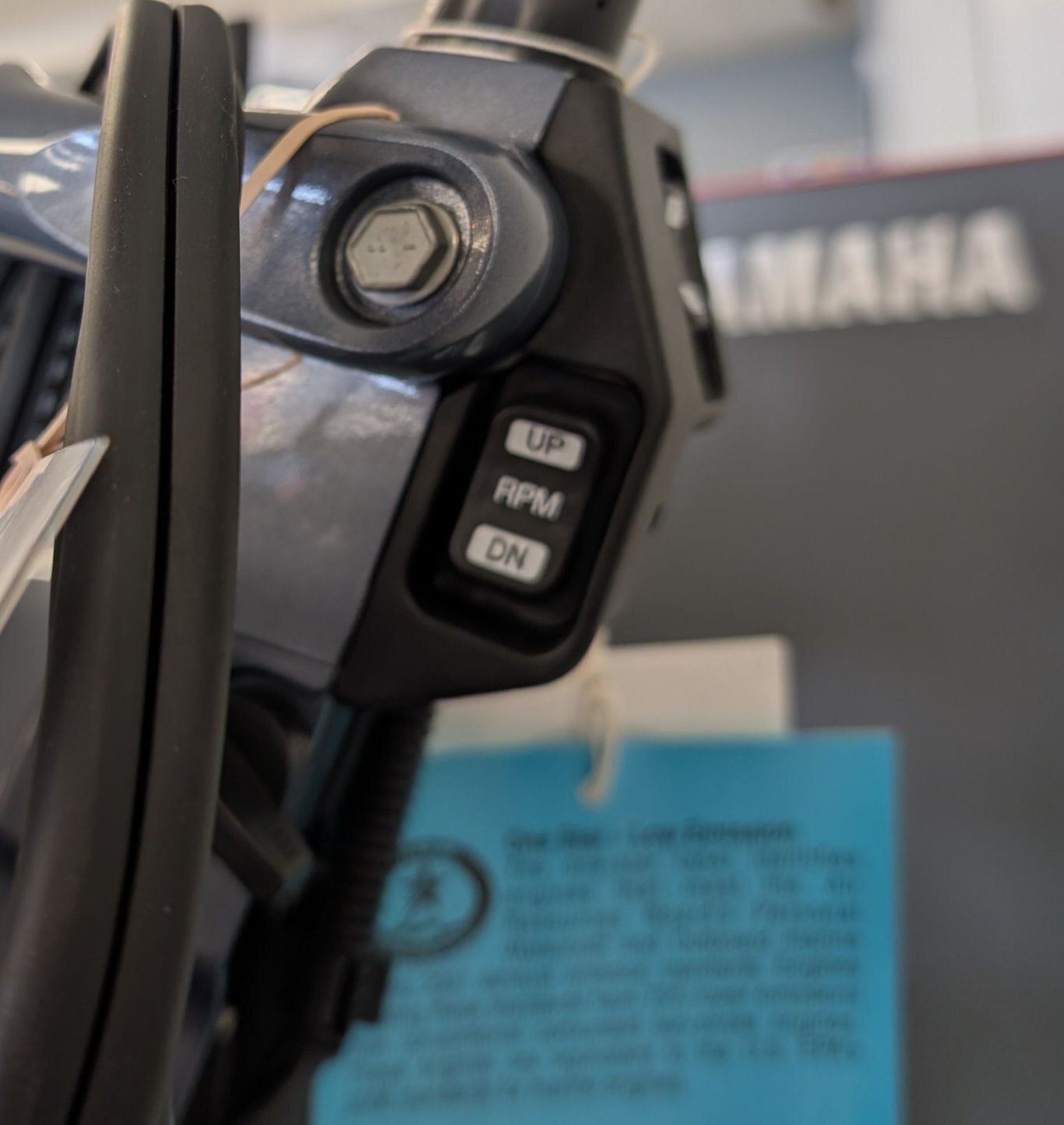 NEW YAMAHA F25, 15 INCH SHAFT,ELECTRIC START, POWER TRIM AND TILT.