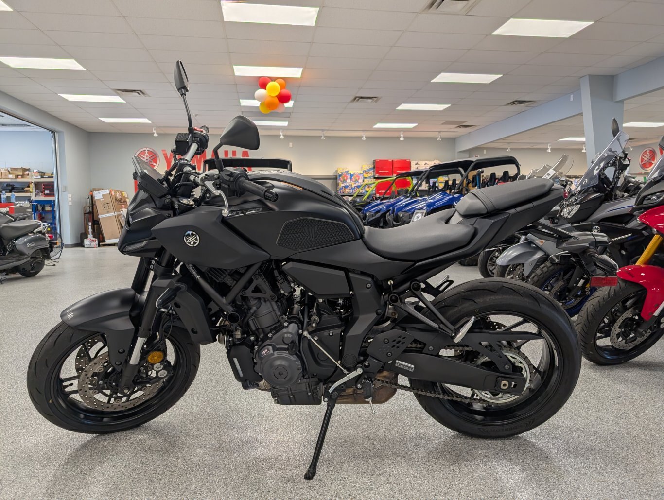 JUST TRADED! 2025 YAMAHA MT 07 WITH ONLY 2970 KMS! $9499 PLUS TAX AND LICENSING. FINANCING AVAILABLE.