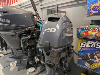 NOUVEAU YAMAHA F25, 20 INCH SHAFT, ELECTRIC START.