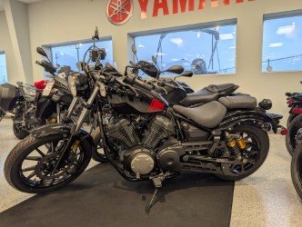NOUVEAU 2025 YAMAHA BOLT R SPEC. DERNIER ! FINANCEMENT DISPONIBLE A PARTIR DE 1,99%. TRANSPORT ET PDI INCLUS DANS LE PRIX. TAXES ET LICENCES EN SUS.