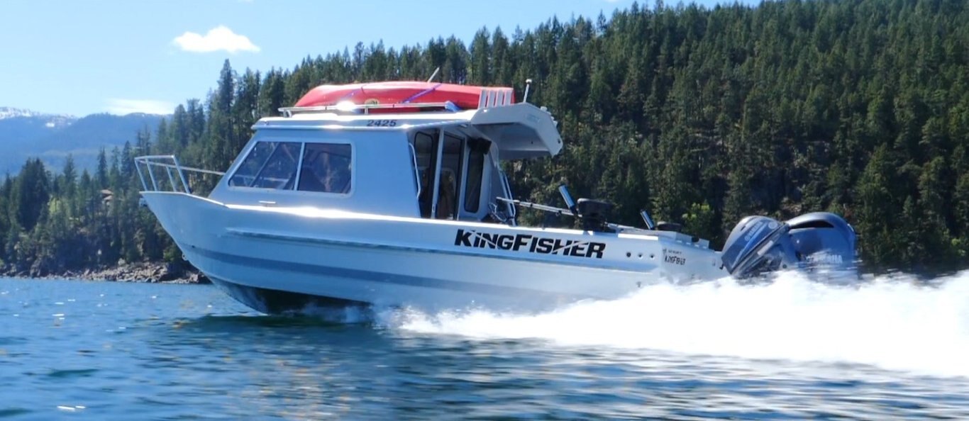 2025 KingFisher 2425 Escape HT Coastal