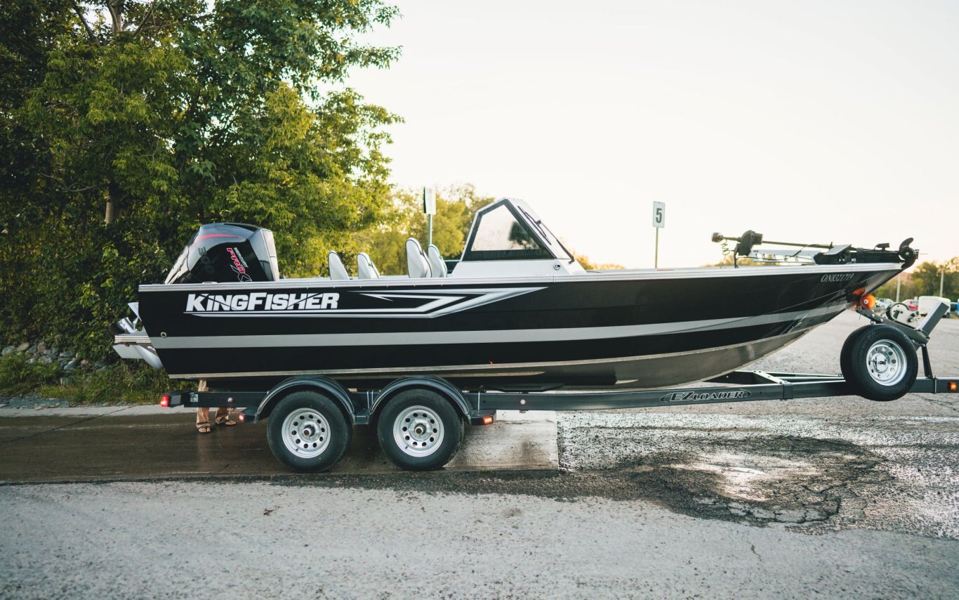 2025 KingFisher 2125 Arrow Sport Multi Species