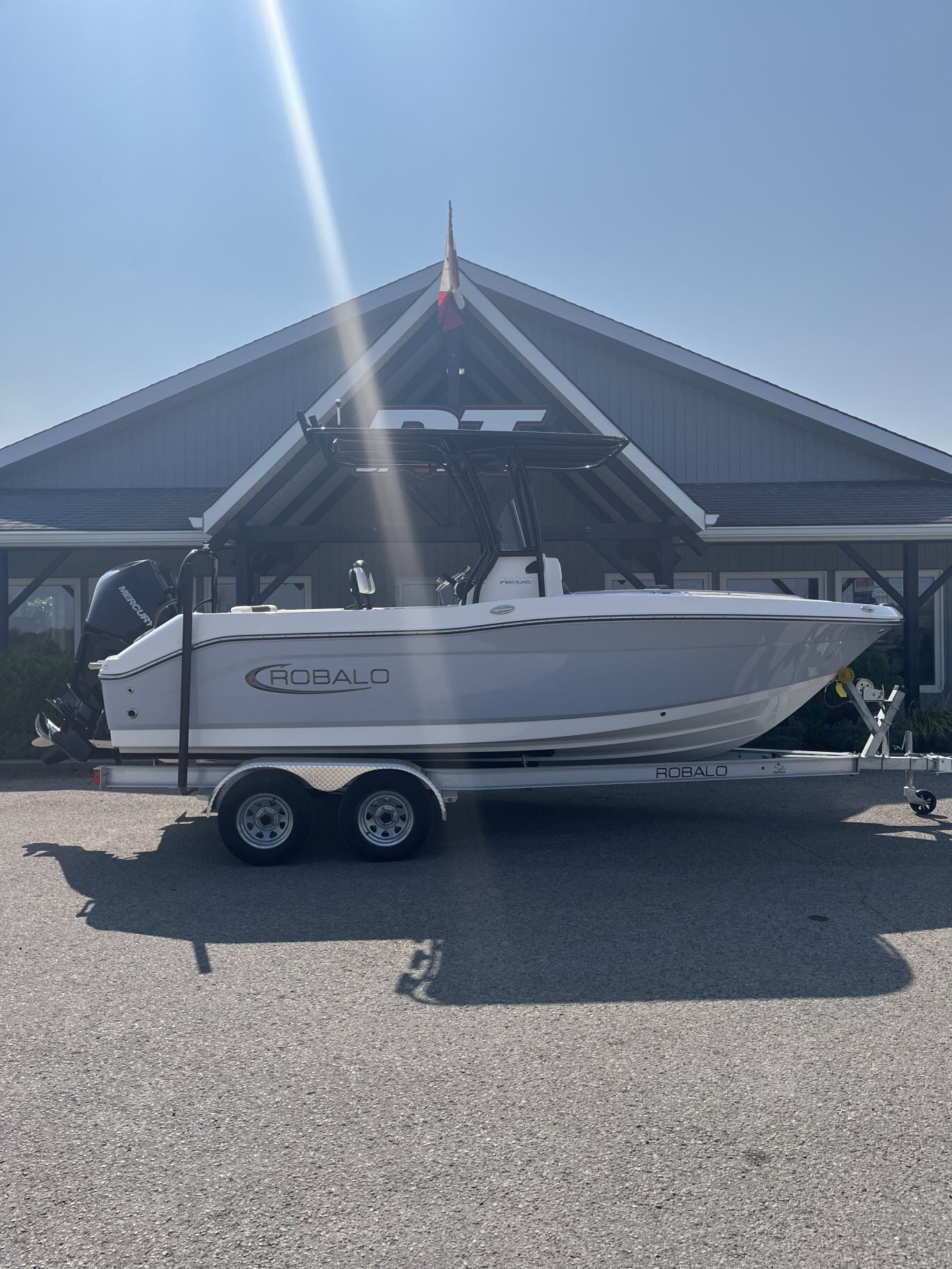 2024 Robalo 202EXPLORER