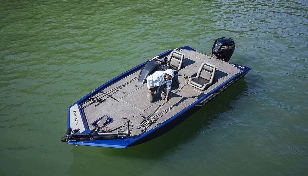 2025 Lowe Boats Stinger 188 Metallic Black