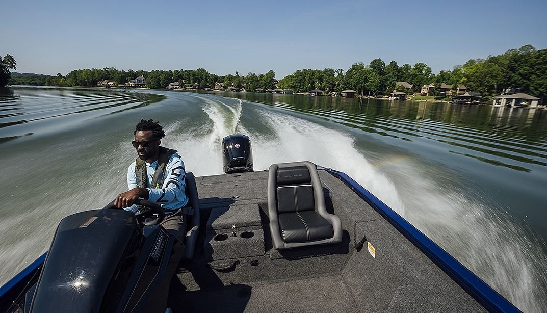 2025 Lowe Boats Stinger 188 Candy Apple Red