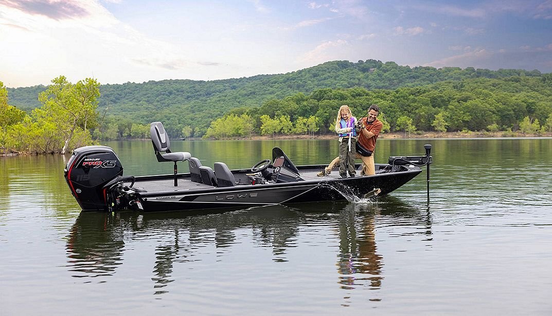 2025 Lowe Boats Stinger 195C Metallic Silver