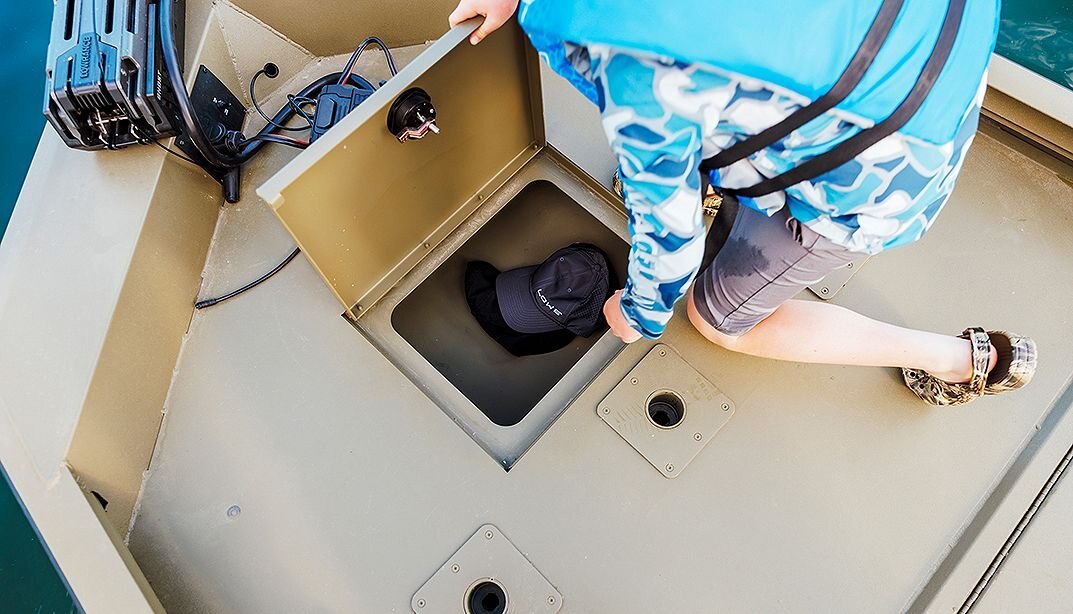 2025 Lowe Boats Outlet 20 Candy Apple Red