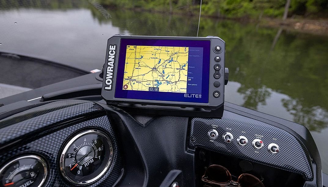 2025 Lowe Boats FM 1800 SC Metallic Black