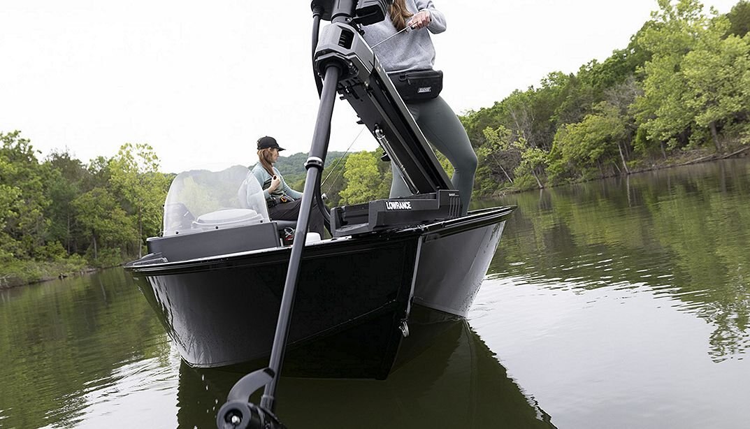 2025 Lowe Boats FM 1800 SC Metallic Blue