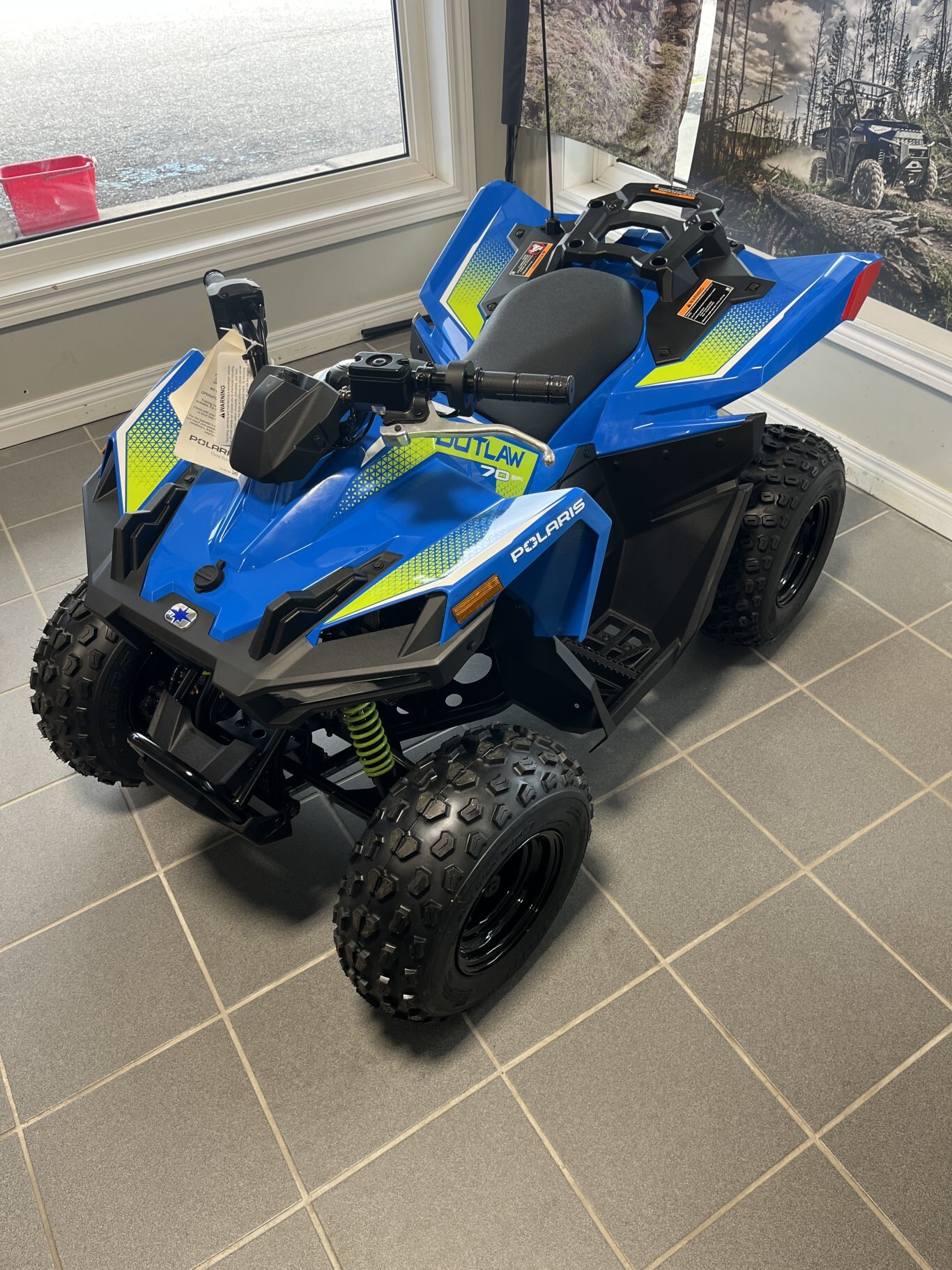 2024 OUTLAW 70 EFI - VELOCITY BLUE