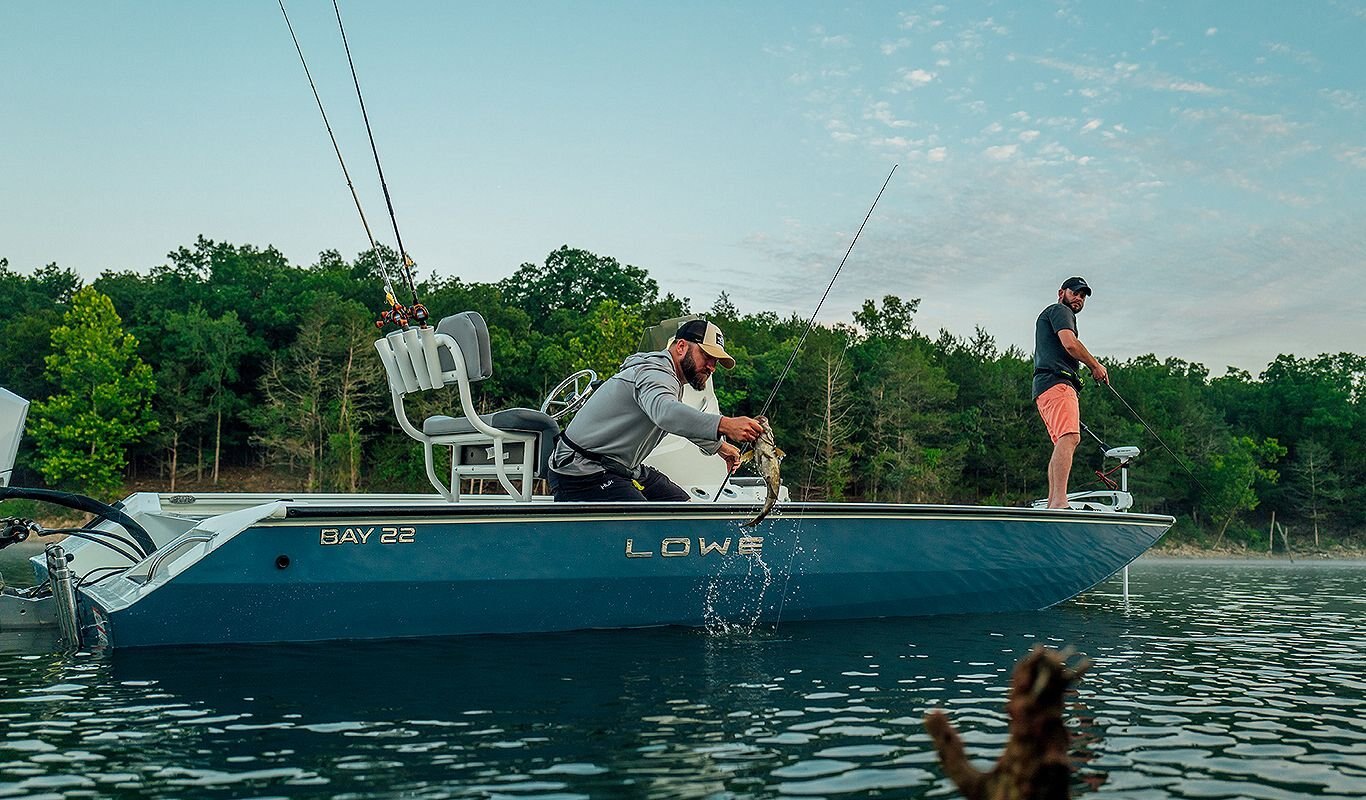 2025 Lowe Boats Bay 22 Infused Red/Black Graphic (Available only with Metallic Black Hull or Bright White Hull)