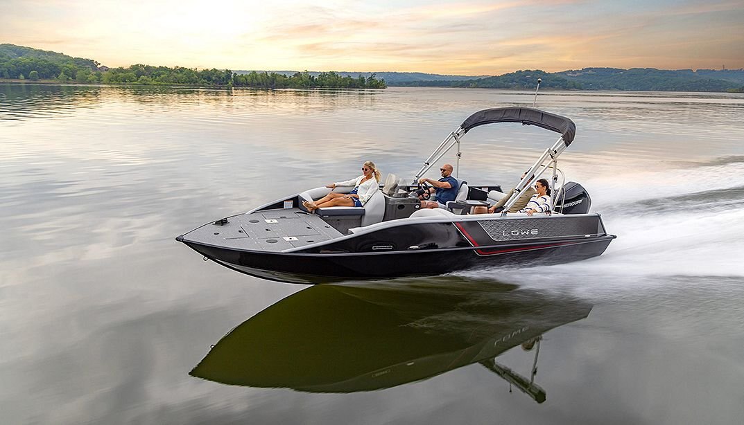 2025 Lowe Boats SD224 Silver Exterior w/ Gray Furniture