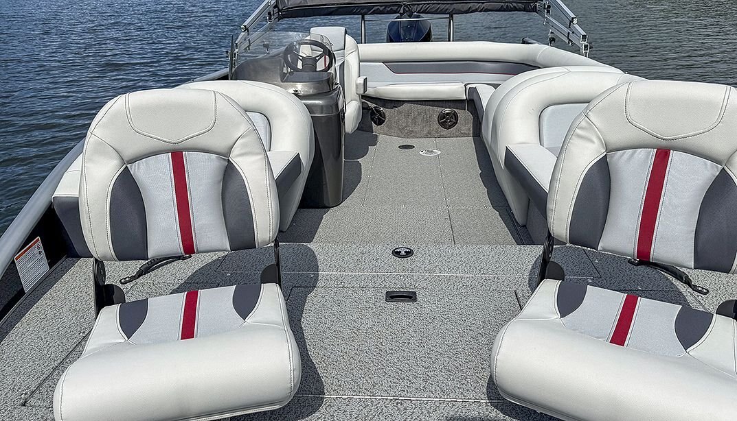 2025 Lowe Boats SD224 Silver Exterior w/ Gray Furniture