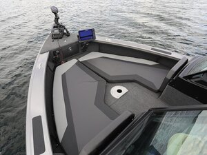 2026 Lund 2075 PRO V Sport
