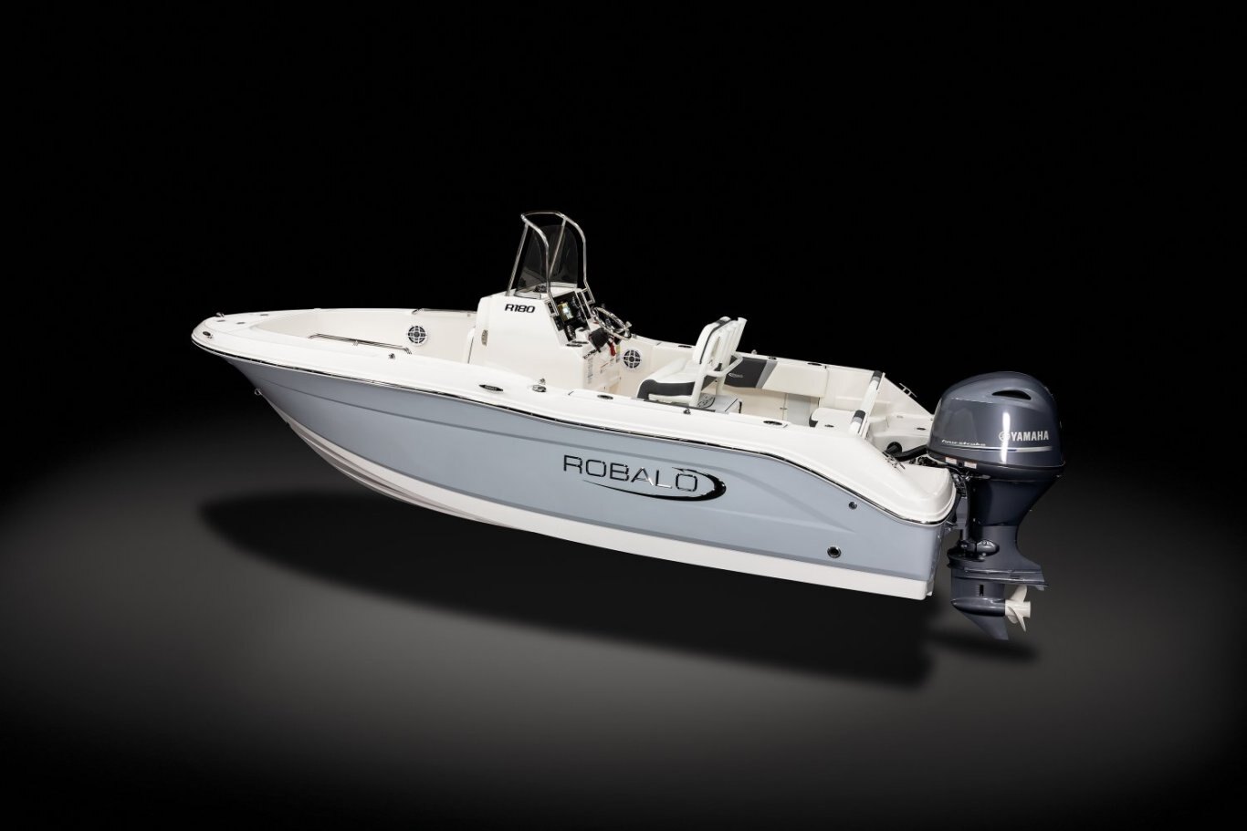 2025 Robalo R180