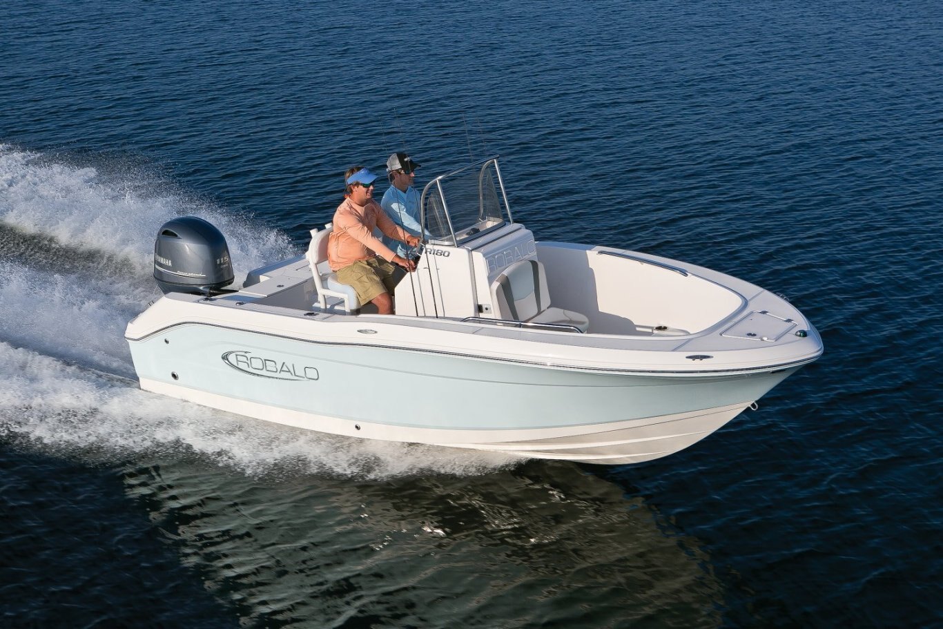 2025 Robalo R180