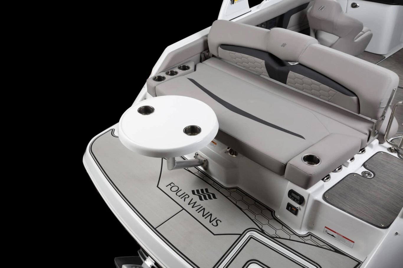 2025 Four Winns HD3 Surf White