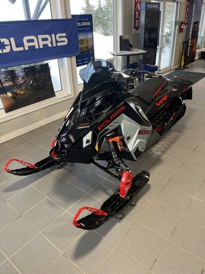 2026 SNO 26 BOOST INDY VR1 DYNMX 137 Patriot Boost