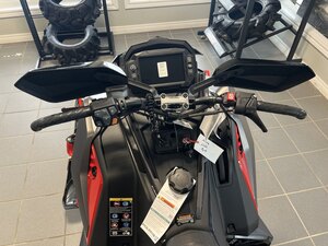 2026 SNO 26 9R INDY XCR 137 Patriot 9R