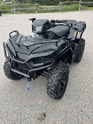 2026 SPORTSMAN 570 TRAIL ONYX BLACK Trail