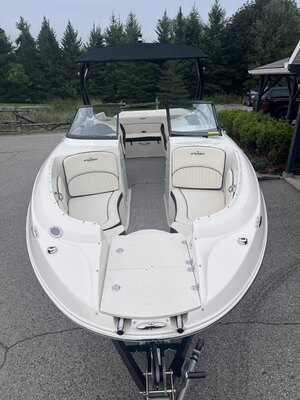 2021 STINGRAY 235LR