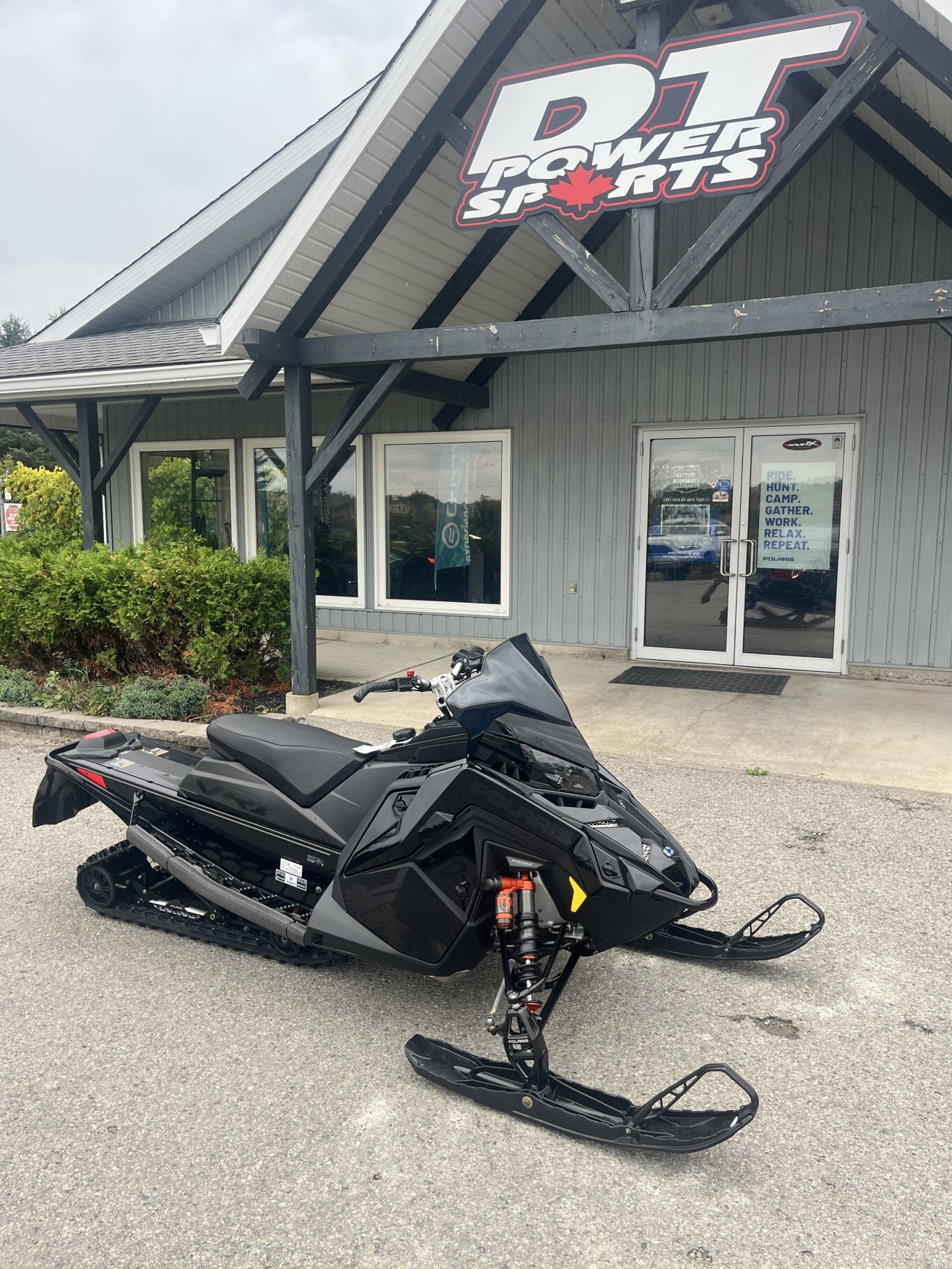 2027 SNO 27 9R INDY VR1 DYNAMIX 137
