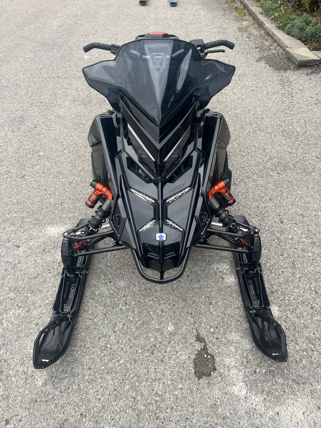 2027 SNO 27 9R INDY VR1 DYNAMIX 137