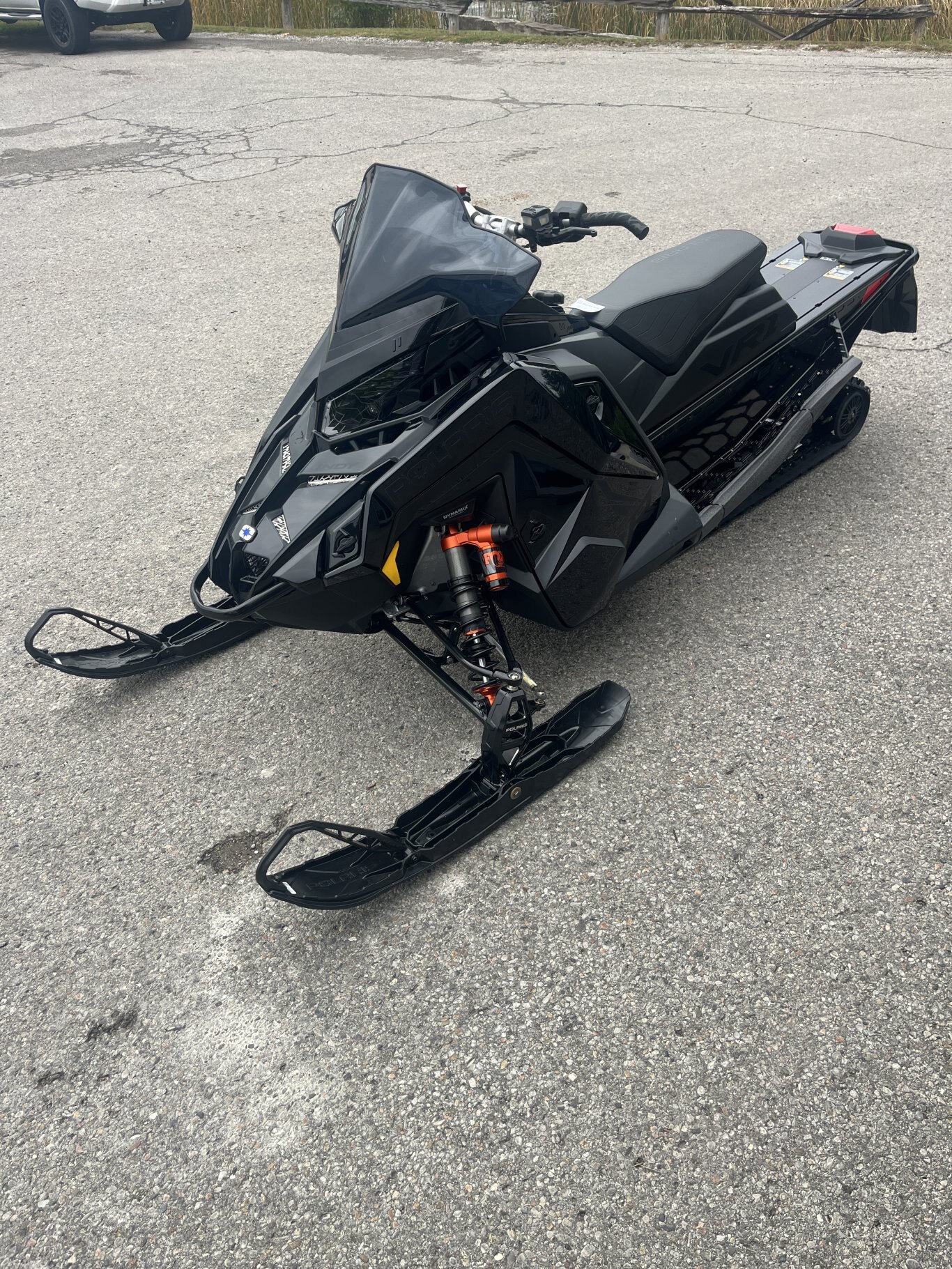 2027 SNO 27 9R INDY VR1 DYNAMIX 137