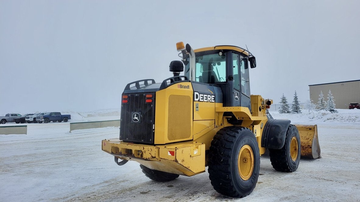 RENTAL John Deere 624k Wheel Loader