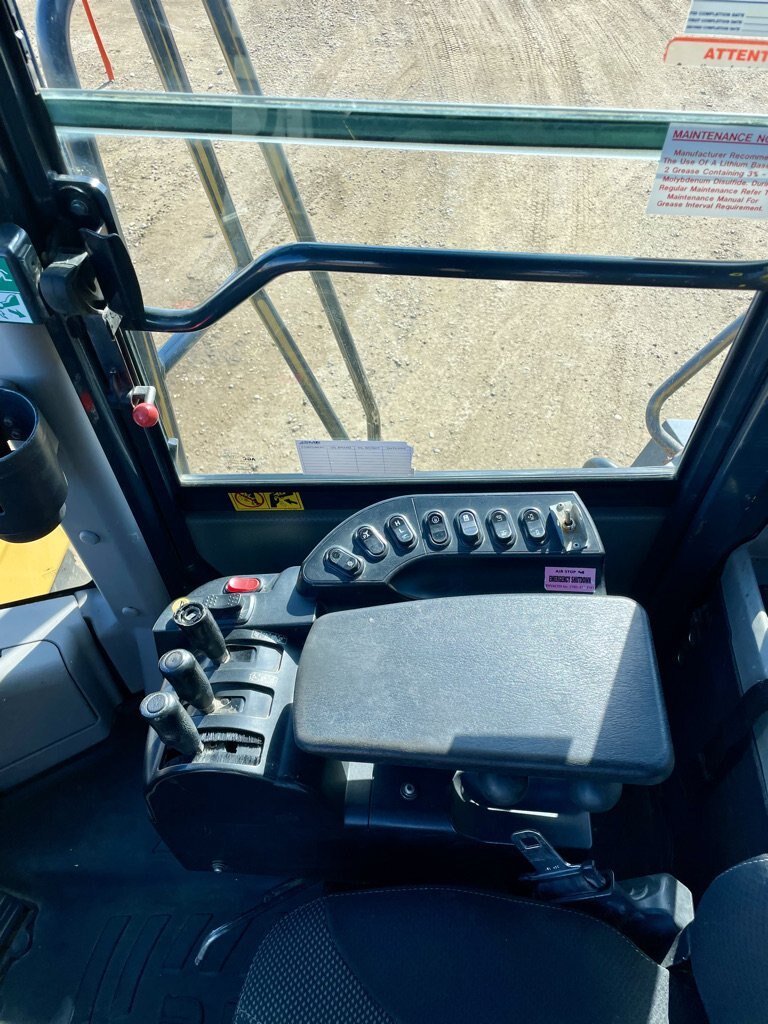 2012 Komatsu WA500 7 Wheel Loader