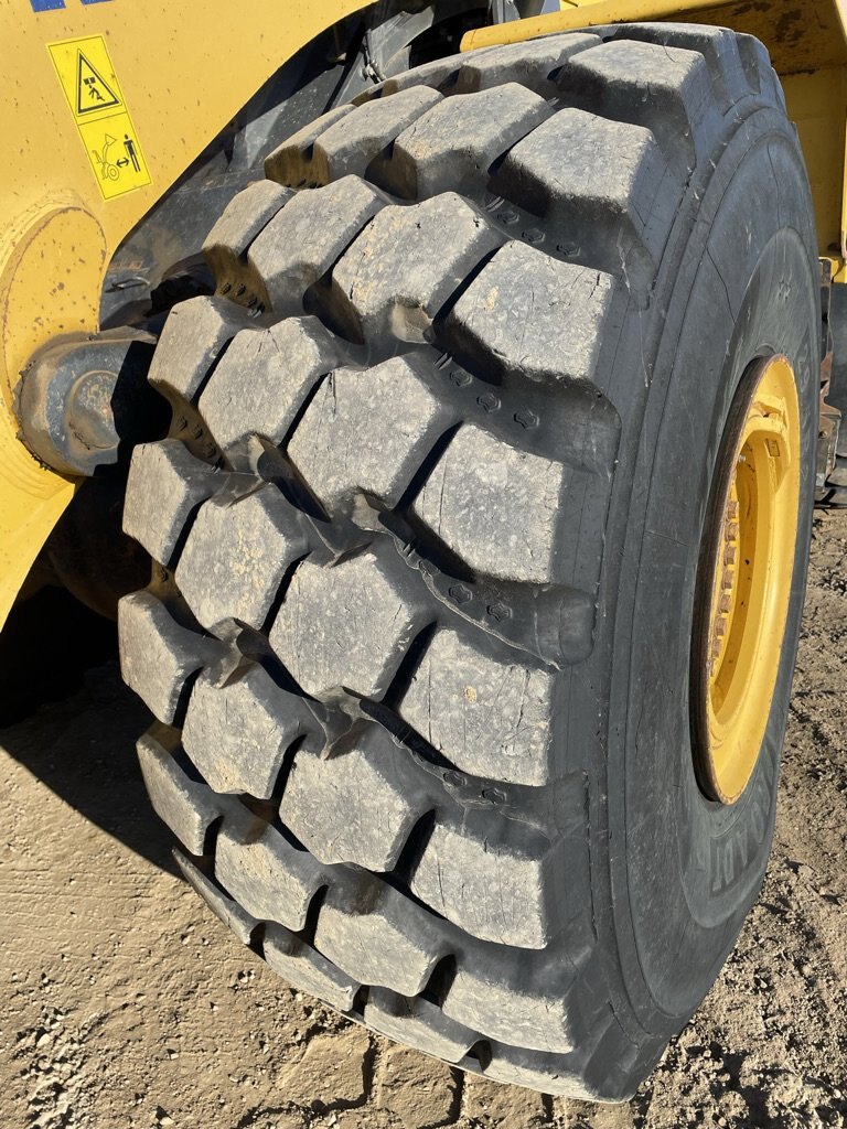 2012 Komatsu WA500 7 Wheel Loader