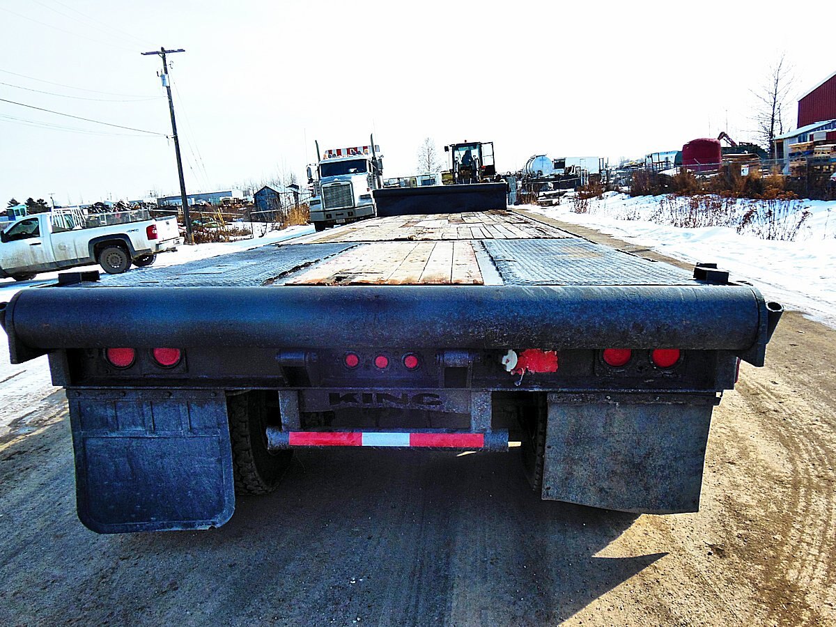 1980 Fruehauf 45 ft T/A Extendable Step Deck Trailer