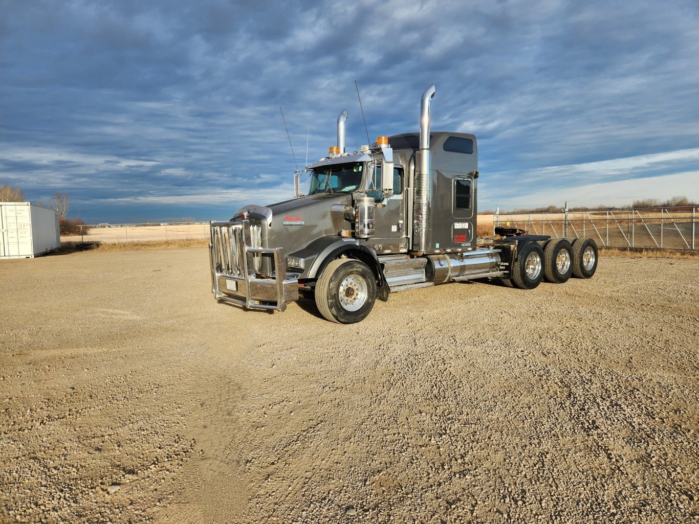 2014 Kenworth T800 Tridrive Truck Tractor