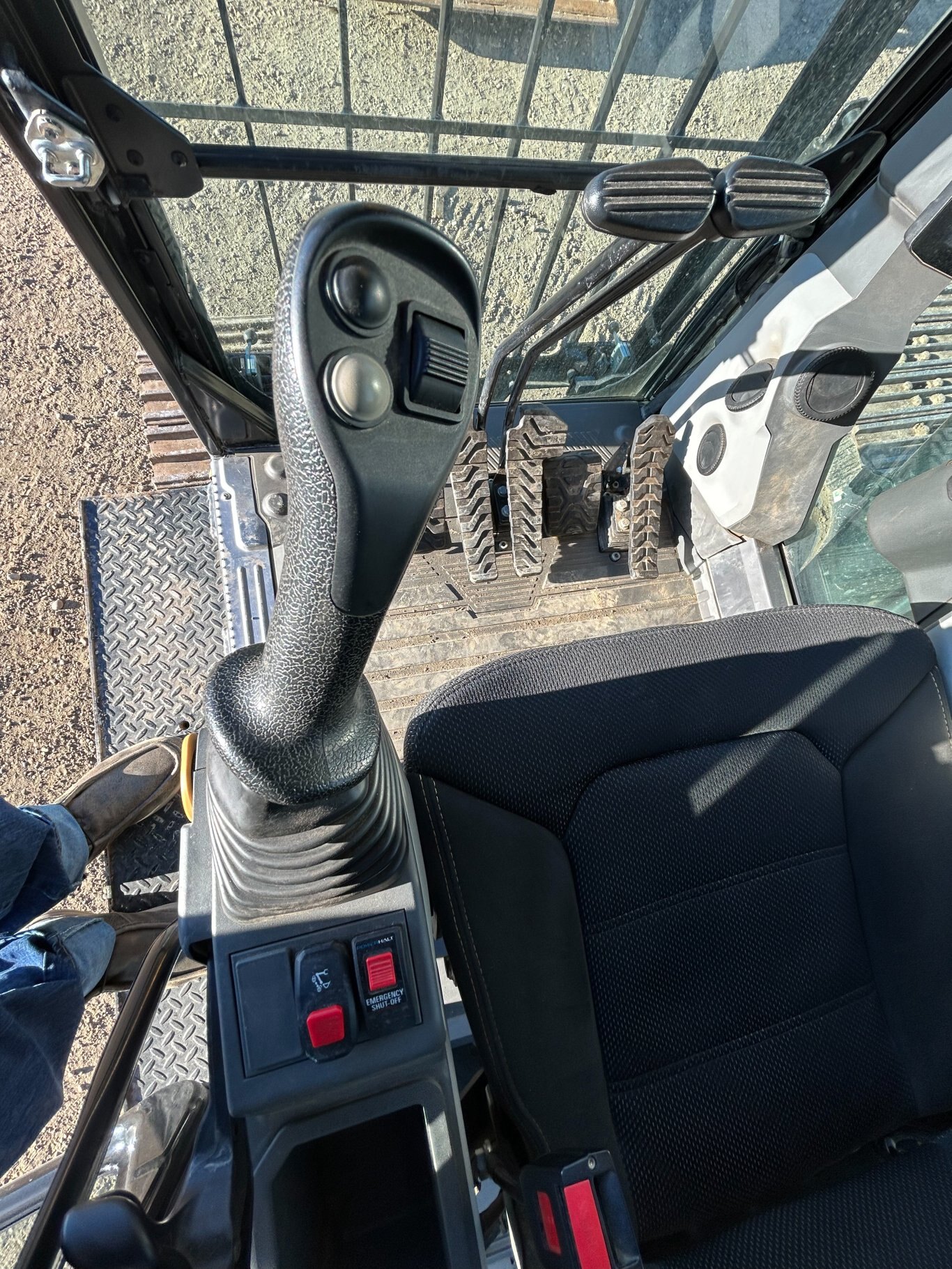 2021 Caterpillar 320 07 Excavator w/ Thumb