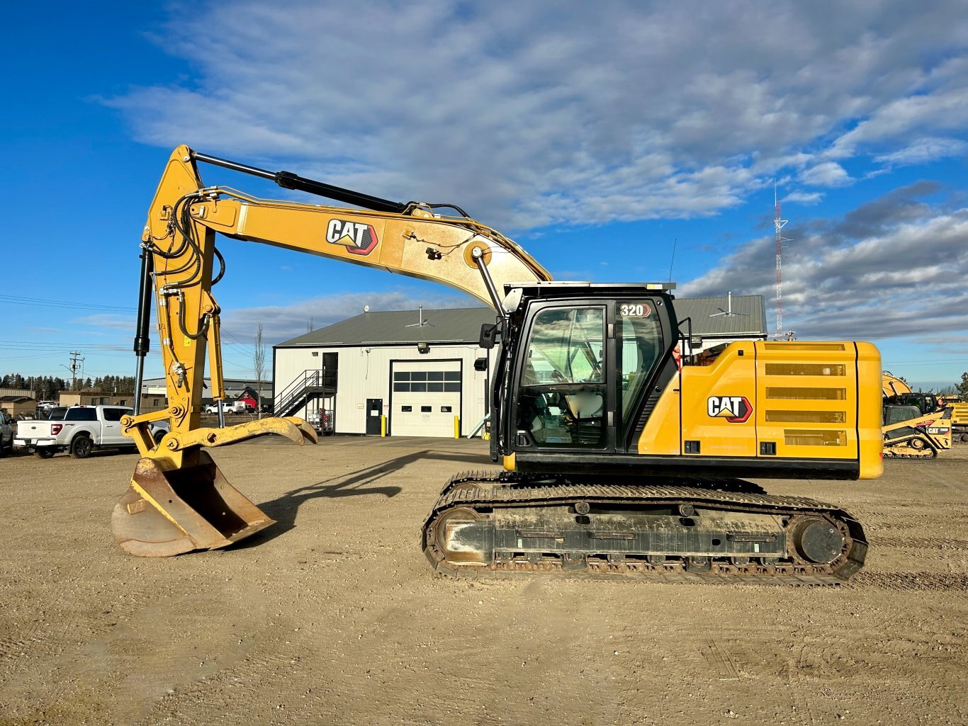 2021 Caterpillar 320 07 Excavator w/ Thumb