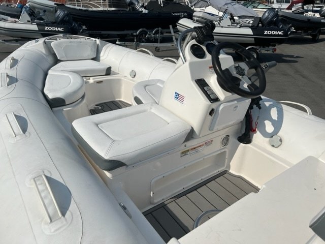 2022 Zodiac Yachtline 440