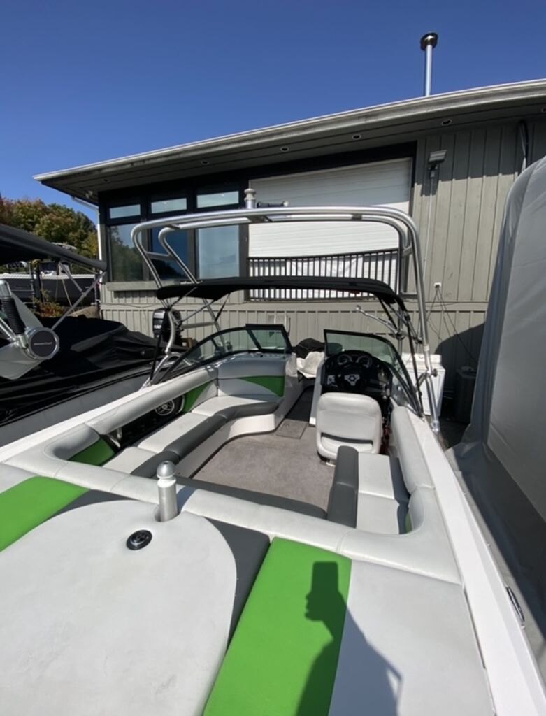 2009 Moomba Outback