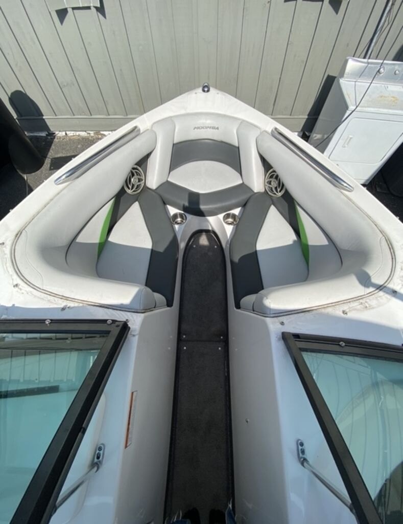 2009 Moomba Outback