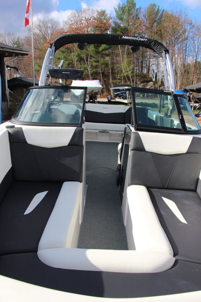 2022 MasterCraft NXT24