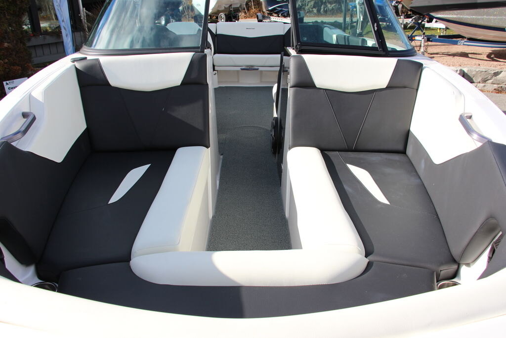 2022 MasterCraft NXT24